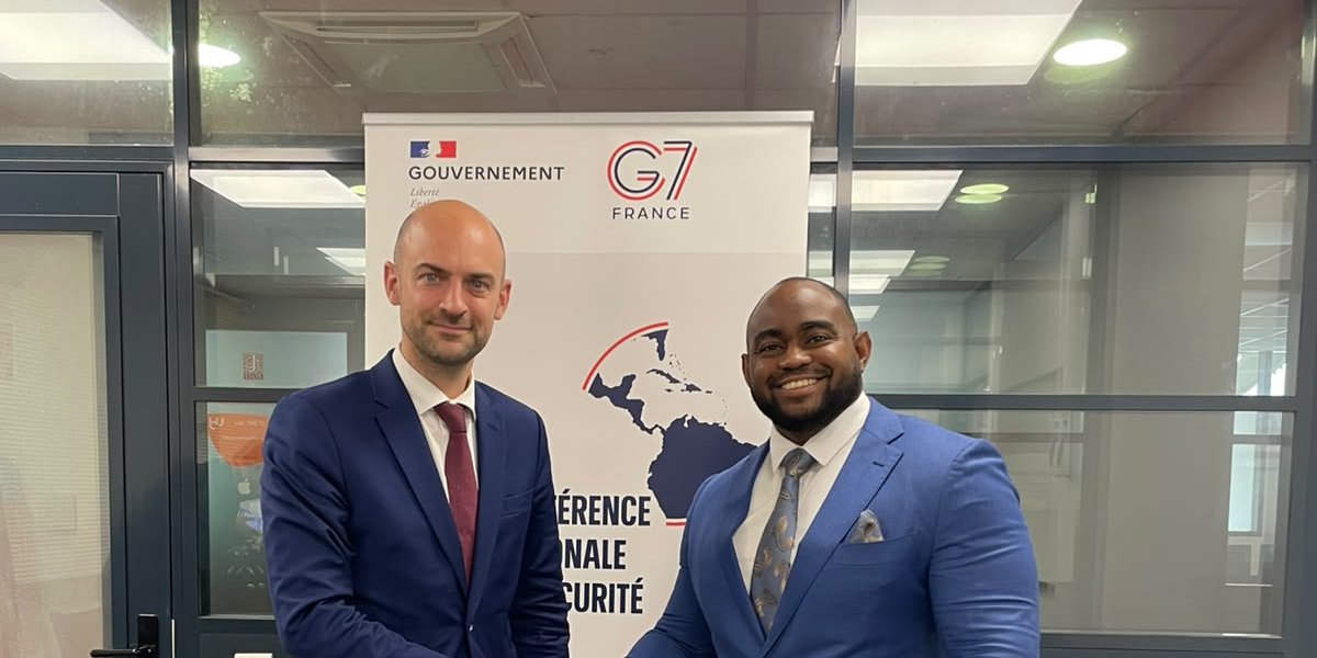 Minister Sobers and French Foreign Minister