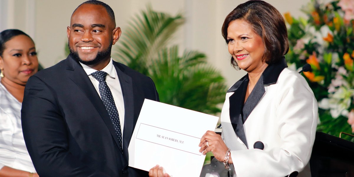 sobers swearing in 2